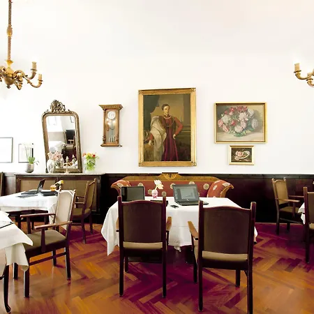 Austria Classic Wolfinger - Hauptplatz 호텔