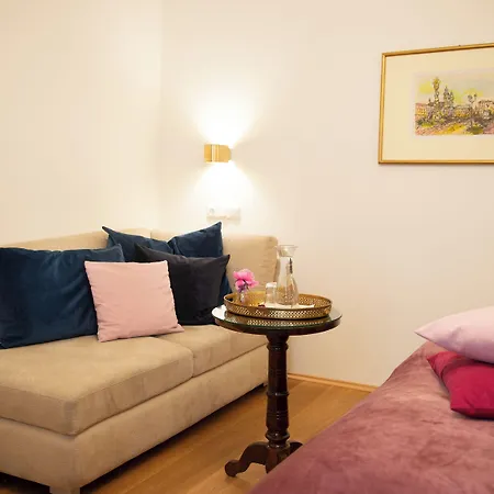 Austria Classic Wolfinger - Hauptplatz 3*