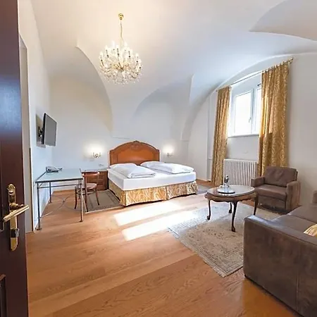 Austria Classic Wolfinger - Hauptplatz Hotel 3*