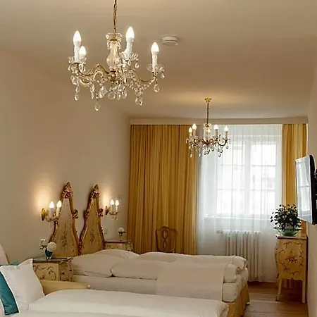 Austria Classic Wolfinger - Hauptplatz 3*