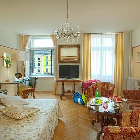 Austria Classic Wolfinger - Hauptplatz Hotell 3*