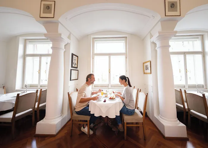 Austria Classic Wolfinger - Hauptplatz Szálloda 3*