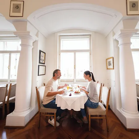 Austria Classic Wolfinger - Hauptplatz מלון 3*